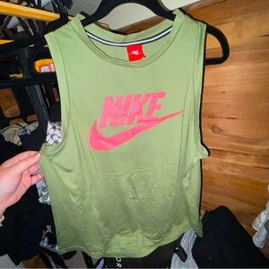 nike tank size xl active tee